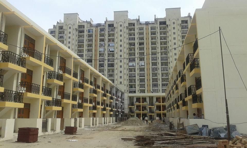 BPL Flat Unitech, Subhash Chock Gurugram 2014